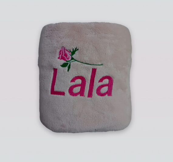 Profesionalni mašinski vez logotipa za hotele i restorane